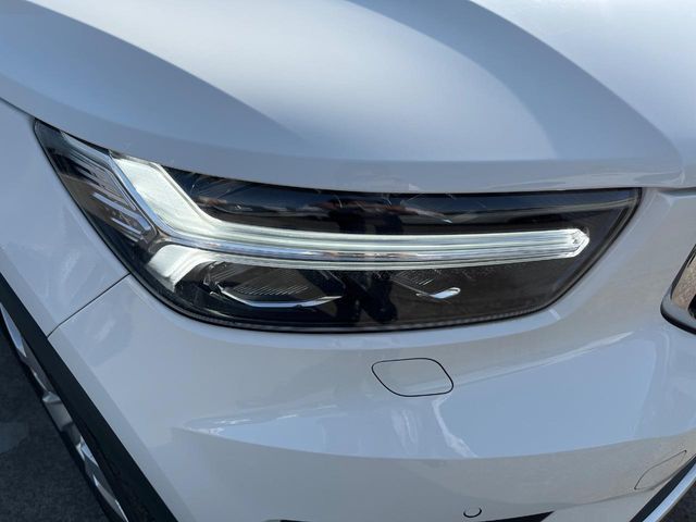 VOLVO XC40 2019 Image 31