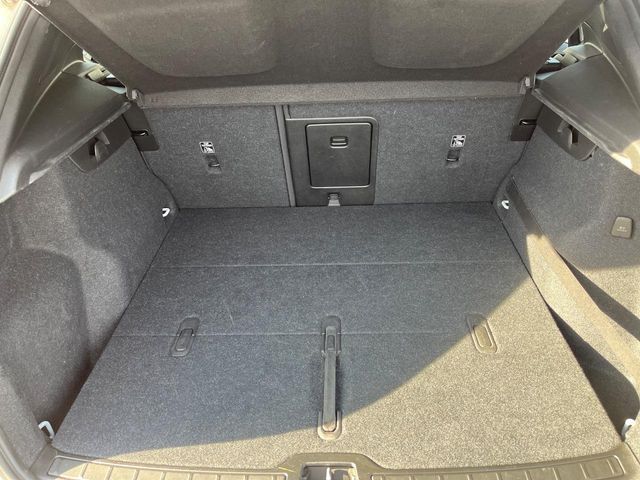 VOLVO XC40 2019 Image 31