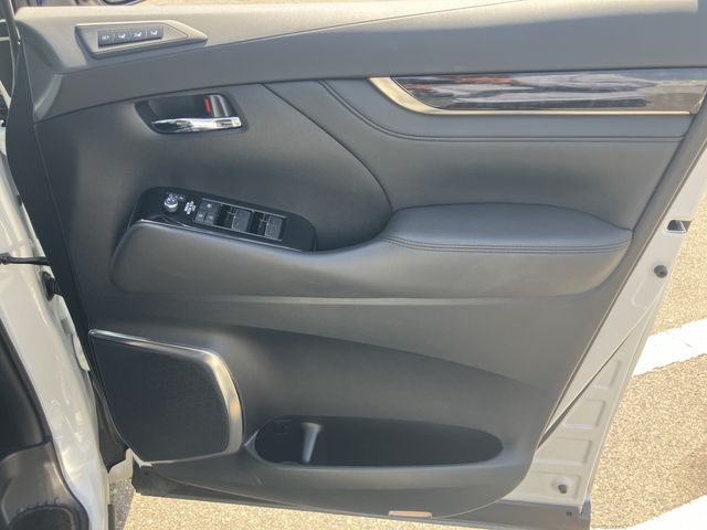 TOYOTA ALPHARD 2023 Image 31