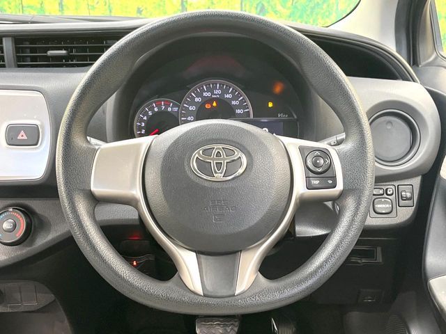 TOYOTA VITZ 2014 Image 31