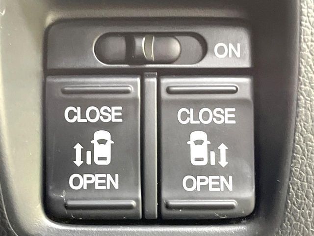 HONDA N BOX 2015 Image 31