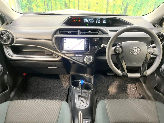 TOYOTA AQUA 2016 Image 31