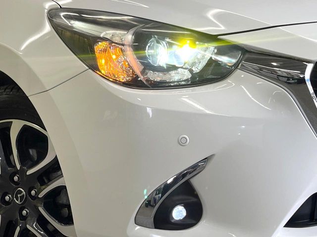 MAZDA DEMIO 2017 Image 31