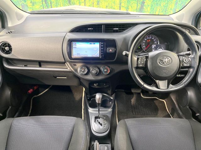 TOYOTA VITZ 2016 Image 31