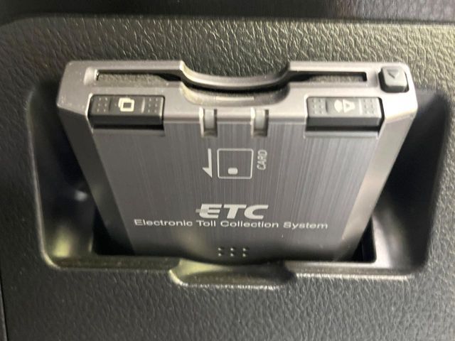 TOYOTA VITZ 2016 Image 31