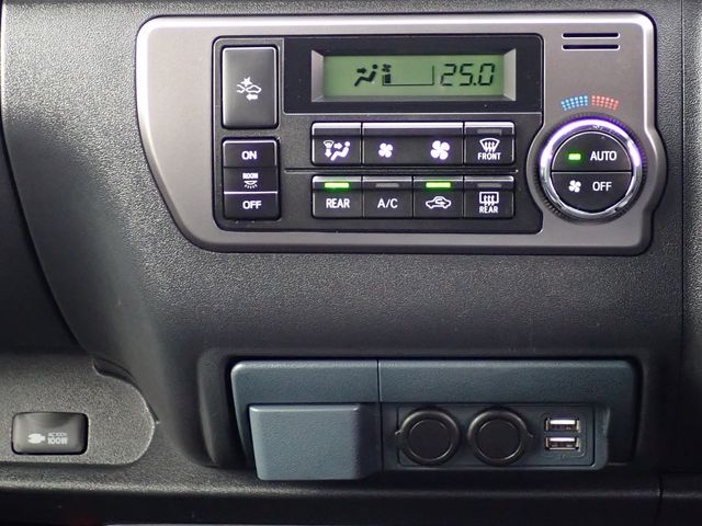 TOYOTA HIACE VAN 2WD 2019 Image 31