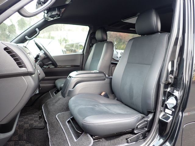 TOYOTA HIACE VAN 2WD 2019 Image 31