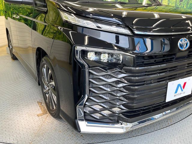 TOYOTA VOXY HYBRID 2022 Image 31