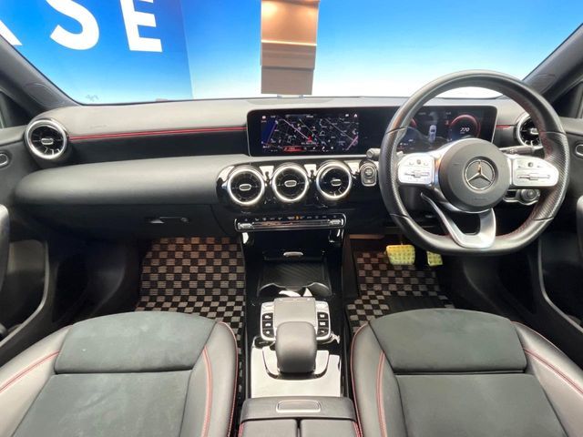 MERCEDES BENZ A CLAS 2019 Image 31