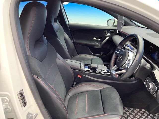 MERCEDES BENZ A CLAS 2019 Image 31