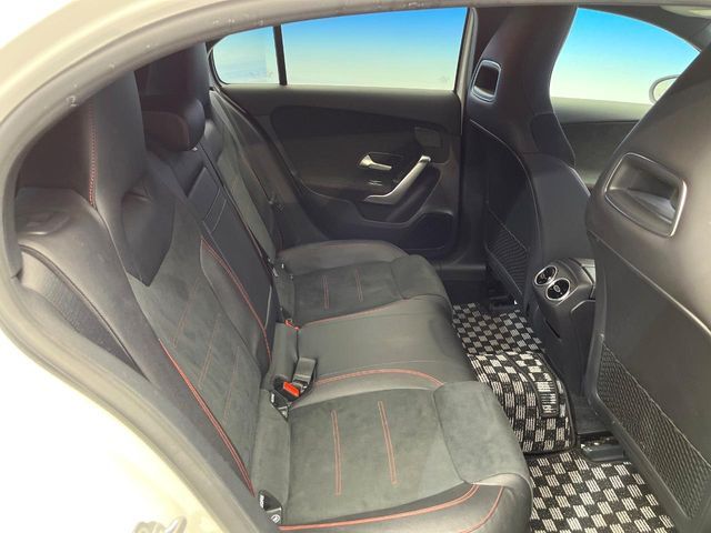 MERCEDES BENZ A CLAS 2019 Image 31