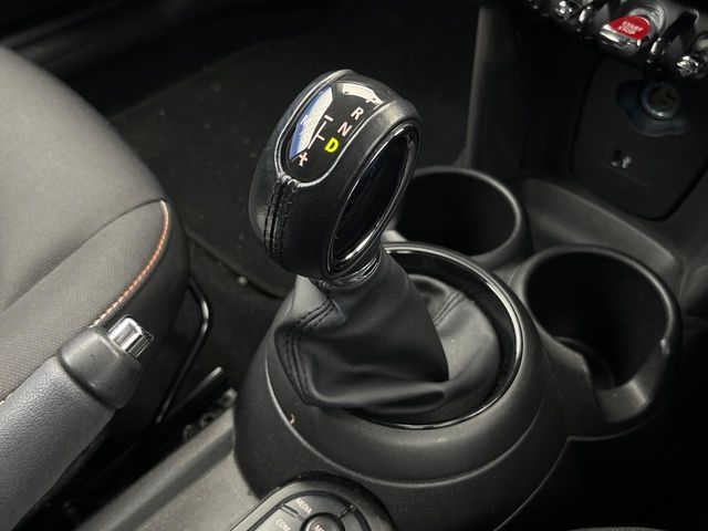 BMW MINI COOPER D 2019 Image 31