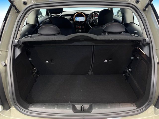 BMW MINI COOPER D 2019 Image 31