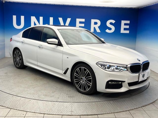 BMW 5SERIES SEDAN 2019 Image 31