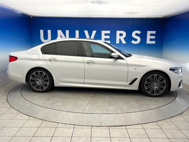 BMW 5SERIES SEDAN 2019 Image 31