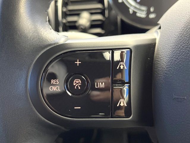 BMW MINI COOPER D 5DOOR 2023 Image 31