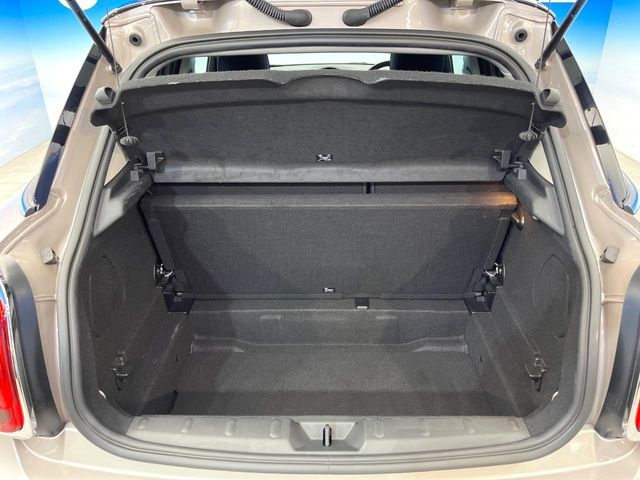 BMW MINI COOPER D 5DOOR 2023 Image 31