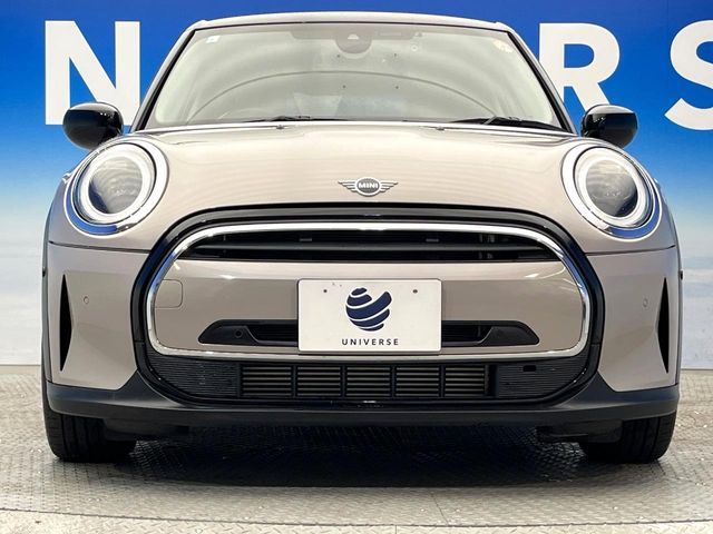 BMW MINI COOPER D 5DOOR 2023 Image 31