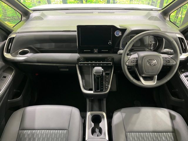 TOYOTA NOAH HYBRID 2023 Image 31