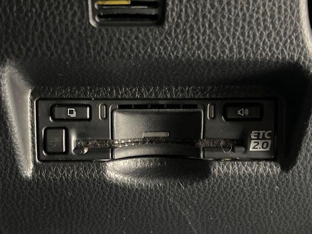 TOYOTA NOAH HYBRID 2023 Image 31