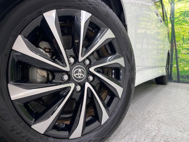 TOYOTA NOAH HYBRID 2023 Image 31