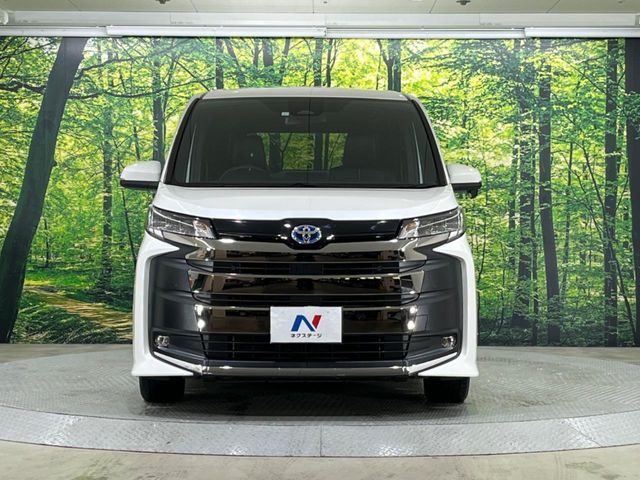 TOYOTA NOAH HYBRID 2023 Image 31