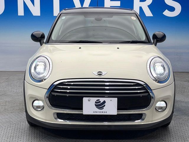 BMW MINI COOPER D 5D 2018 Image 31