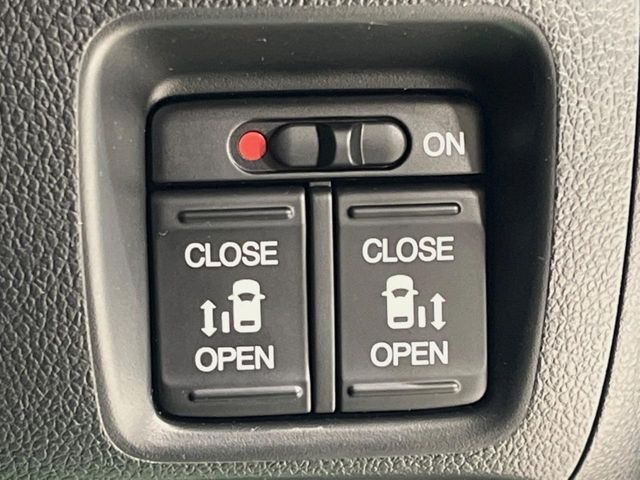 HONDA N BOX CUSTOM 2015 Image 31