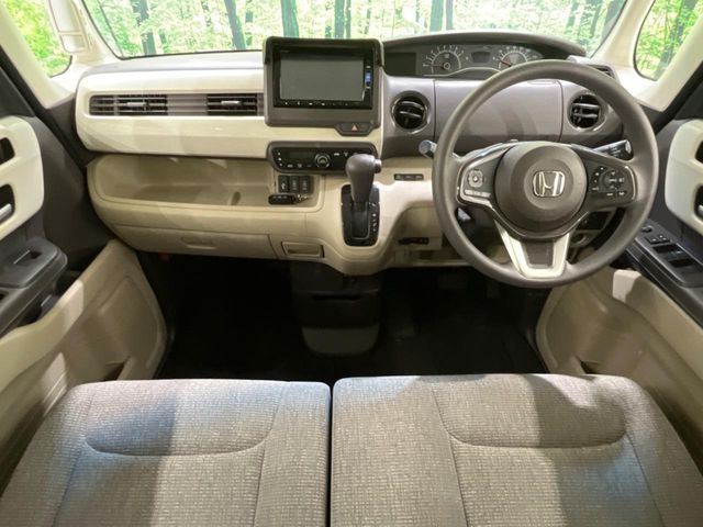 HONDA N BOX 2017 Image 31