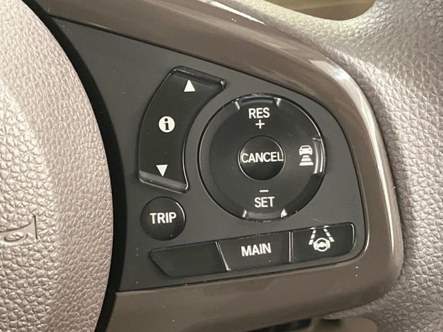 HONDA N BOX 2017 Image 31