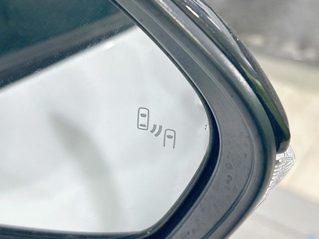 TOYOTA YARIS CROSS HYBRID 2025 Image 31