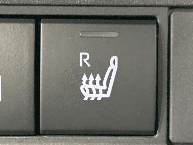 TOYOTA YARIS CROSS HYBRID 2025 Image 31