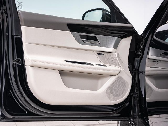 JAGUAR XFSERIES 2019 Image 31