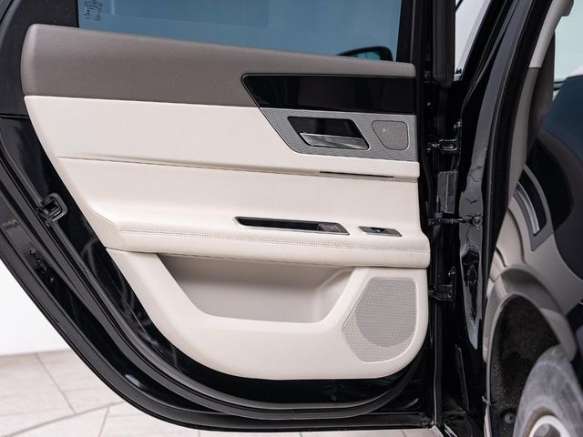 JAGUAR XFSERIES 2019 Image 31