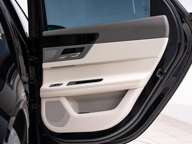 JAGUAR XFSERIES 2019 Image 31