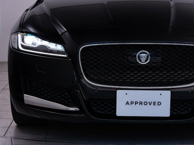 JAGUAR XFSERIES 2019 Image 31