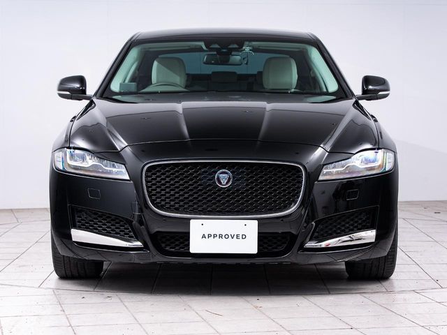 JAGUAR XFSERIES 2019 Image 31