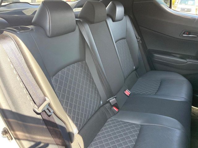 TOYOTA C-HR 2019 Image 31