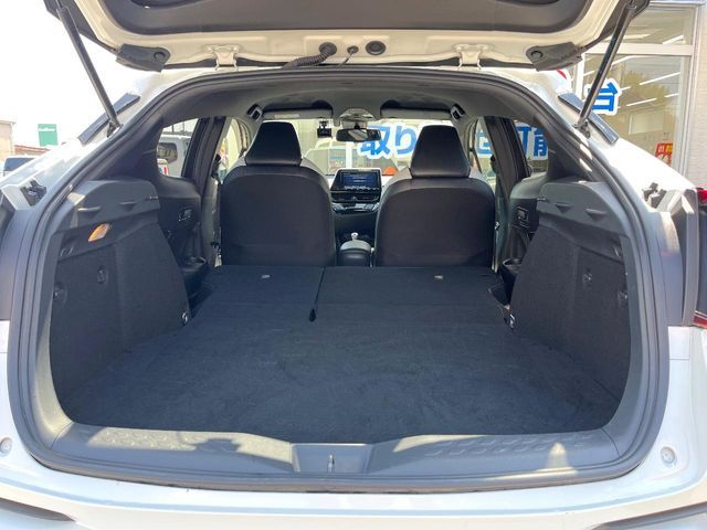 TOYOTA C-HR 2019 Image 31