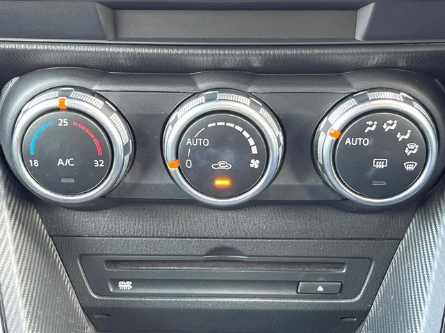 MAZDA DEMIO 2015 Image 31