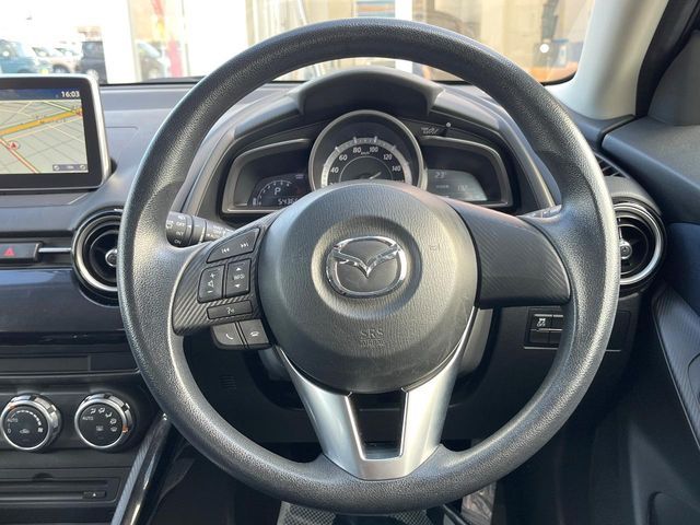 MAZDA DEMIO 2015 Image 31