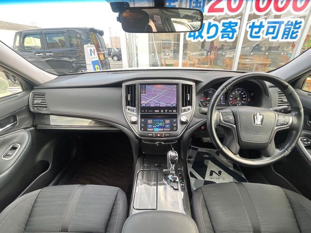 TOYOTA CROWN SEDAN HYBRID 2013 Image 31
