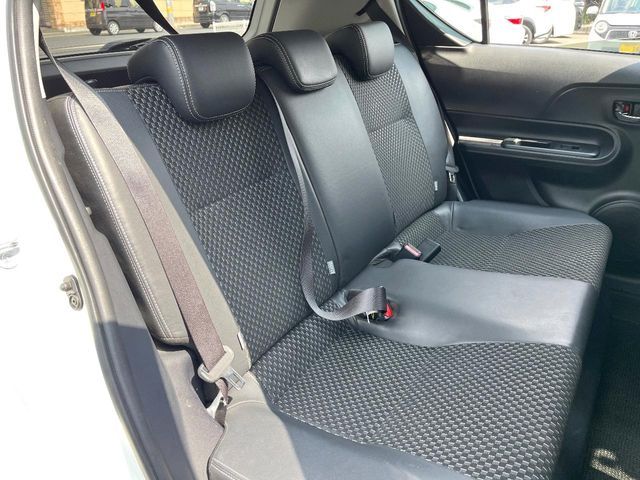 TOYOTA AQUA 2018 Image 31