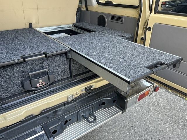 TOYOTA LANDCRUISER VAN 2015 Image 31