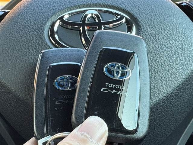 TOYOTA C-HR 2020 Image 31