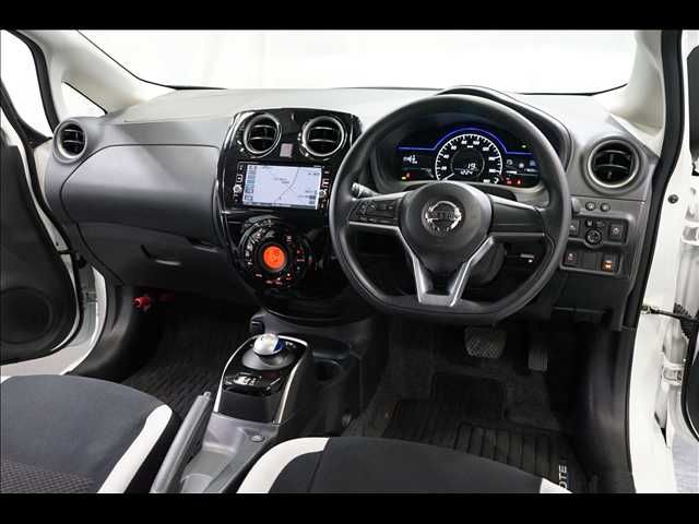 NISSAN NOTE 2017 Image 31