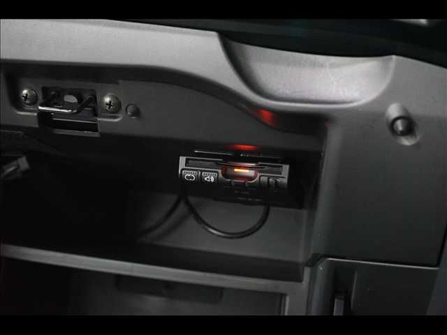 NISSAN NOTE 2017 Image 31