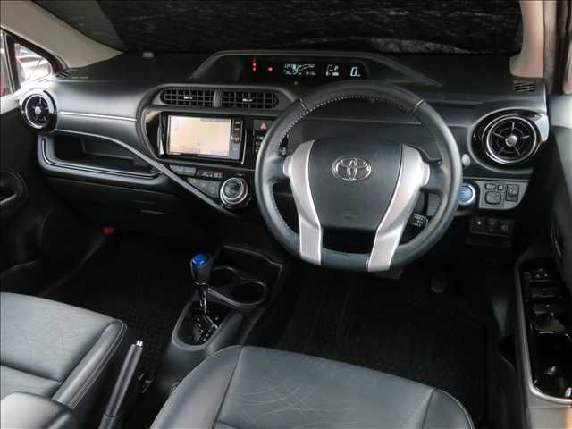 TOYOTA AQUA 2017 Image 31