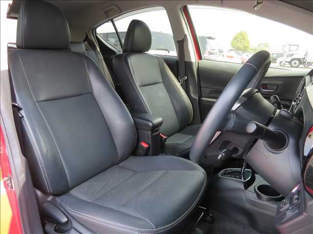 TOYOTA AQUA 2017 Image 31