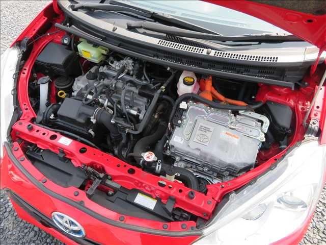 TOYOTA AQUA 2017 Image 31